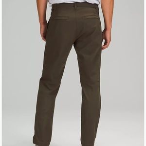 Lululemon Commission Classic-Fit Pant 
Warpstreme Online Only